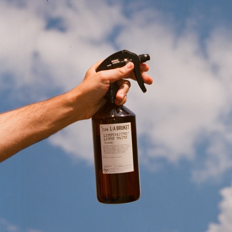 L:a Bruket 294 Linen Water Hinoki 1000 Ml - Billede 4